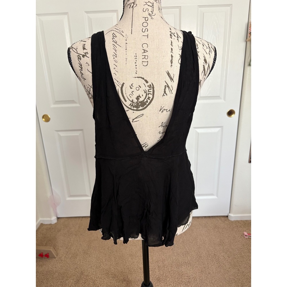 Free People Intimately Gauze Deep V-Neck Tiered Ruffle Tank Top Black Medium - Picture 3 of 5